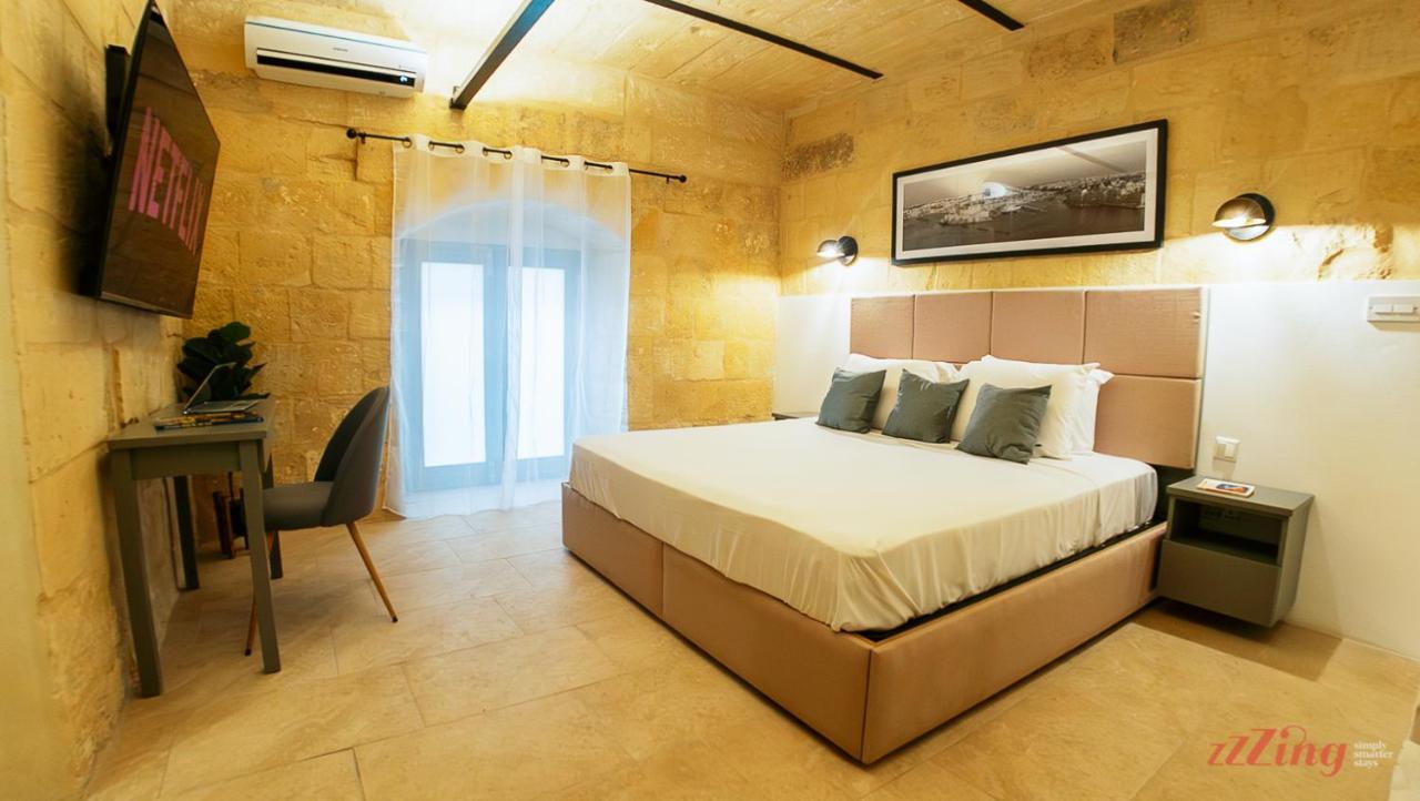 A Traditional Maltese Home In The Three Cities Birgu Luaran gambar